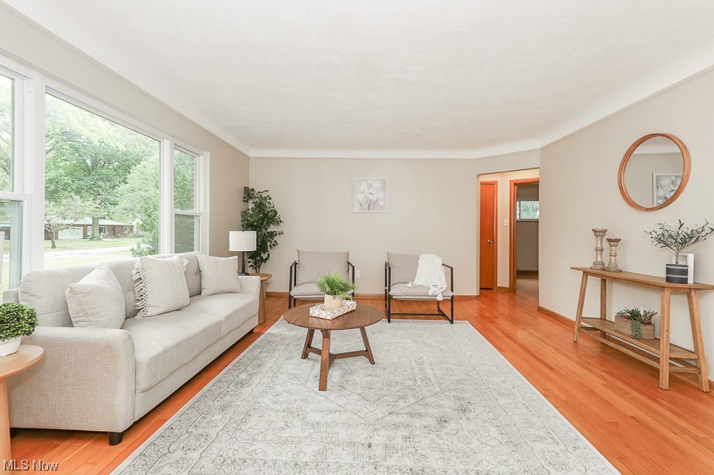 Landy L Eavensons - Residential