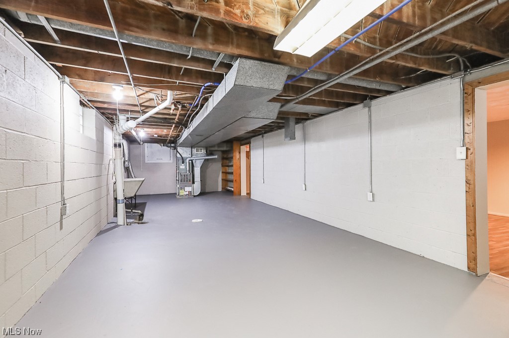 Landy L Eavensons - Residential