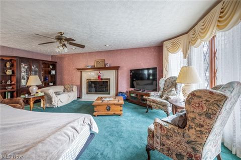 Tiny photo for 10037 Jamestown Drive, North Royalton, OH 44133 (MLS # 5188090)