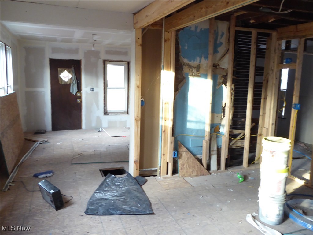 Detroit Shoreway (Battery Park) - Residential Income