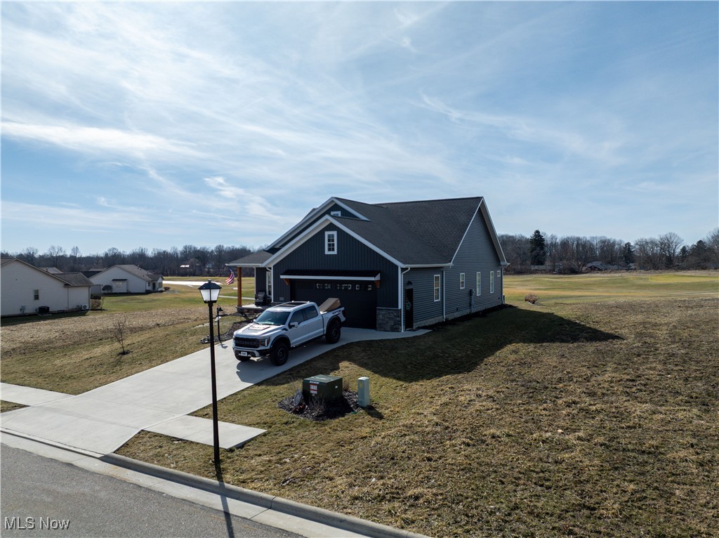 1553 Championship Circle, Massillon, Ohio image 14