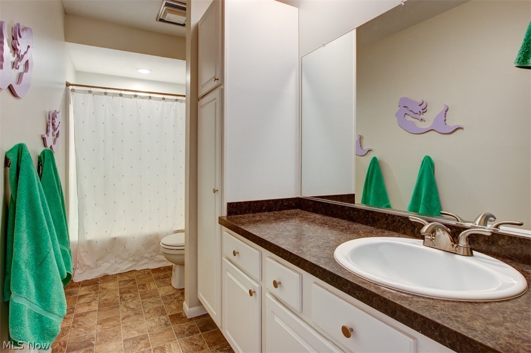 Hallworth Manor Estates 01 - Residential