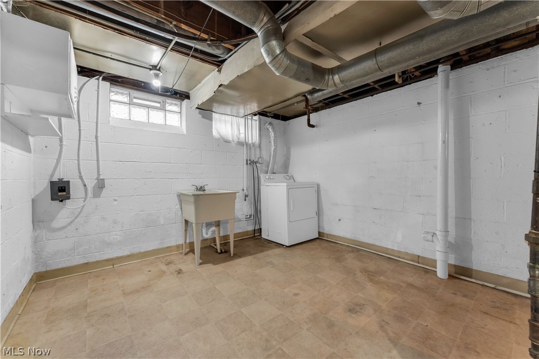 Tuxedo Heights - Residential Lease