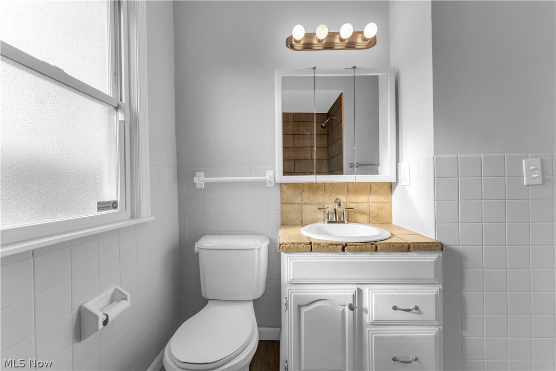 Tuxedo Heights - Residential Lease