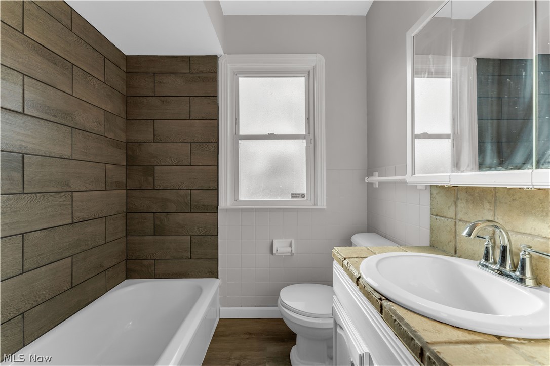 Tuxedo Heights - Residential Lease