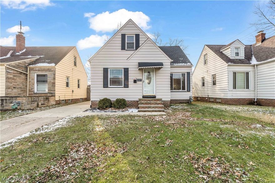 8325 Chesterfield, Parma- 3 bed 2 bath single family home! //
 
$1400 rent/ $2800 deposit //
** ASK ABOUT OUR DEPOSIT FREE PROGRAM / OPTION WITH RHINO!! ** //

$49 application fee per adult //
NO SMOKING //
1 time $129 non-refundable set up fee paid at lease signing //

$30/month required resident benefit package; can include personal property/liability insurance for an additional $5/month for $35/month total. //

All applicants are required to fill out a PetScreening app, found on our website directly on the app before being processed. Even if you have NO pets - this app must be filled out. One-time, non-refundable pet fee of $200-300 per animal applies to all pets & must be paid prior to or when you pay your first month rent. (No fee for qualified assistance animals). //

Our app is processed through secure site: Findigs, they require ID & income verification. W/O this, your app will not be processed. They offer24/7chat support on their app directly for questions. //