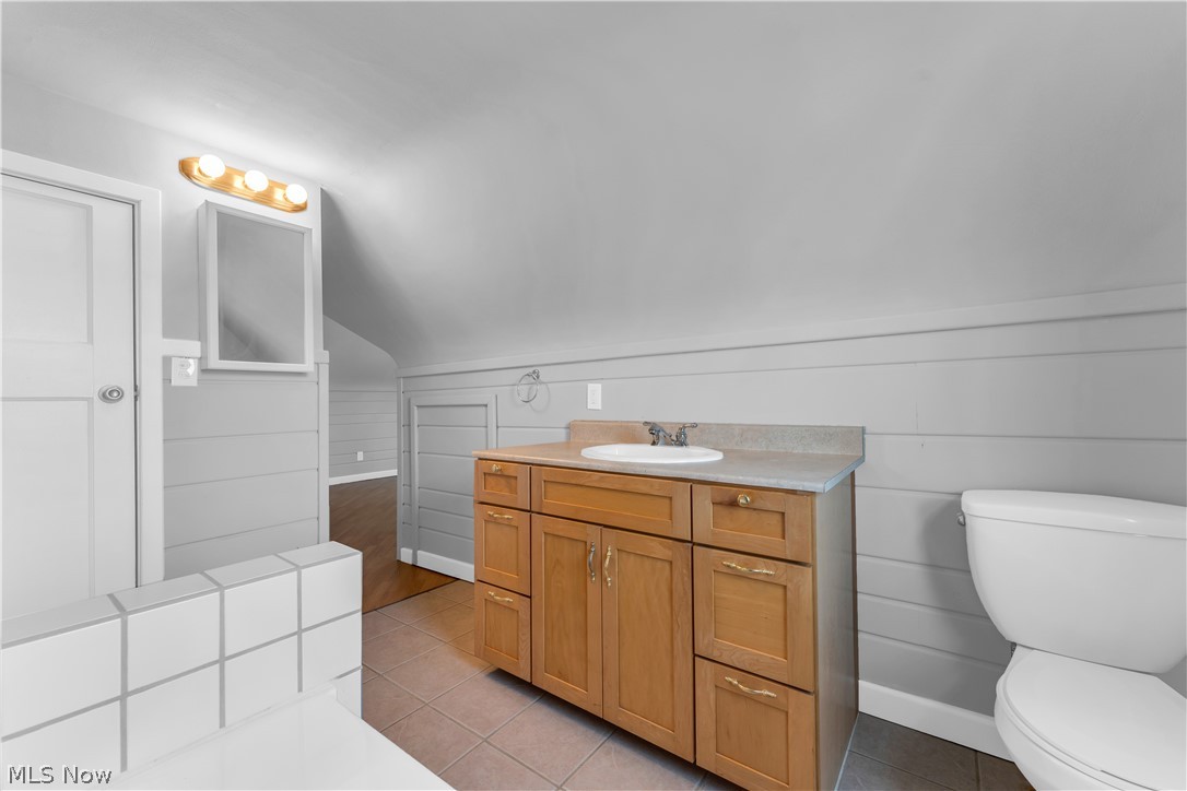 Tuxedo Heights - Residential Lease