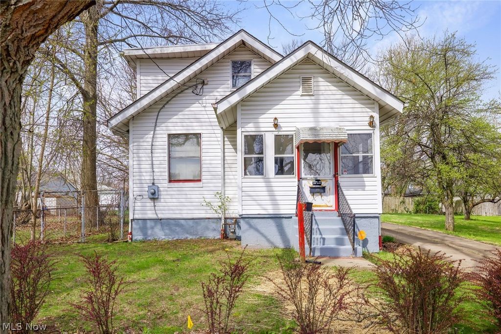 Photo of 740 Fuller Street, Akron, OH 44306 (MLS # 5199650)