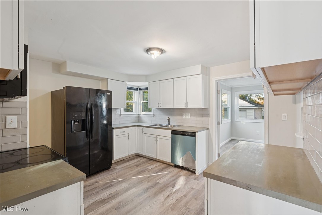 Ricardo Construction Companys - Residential Lease