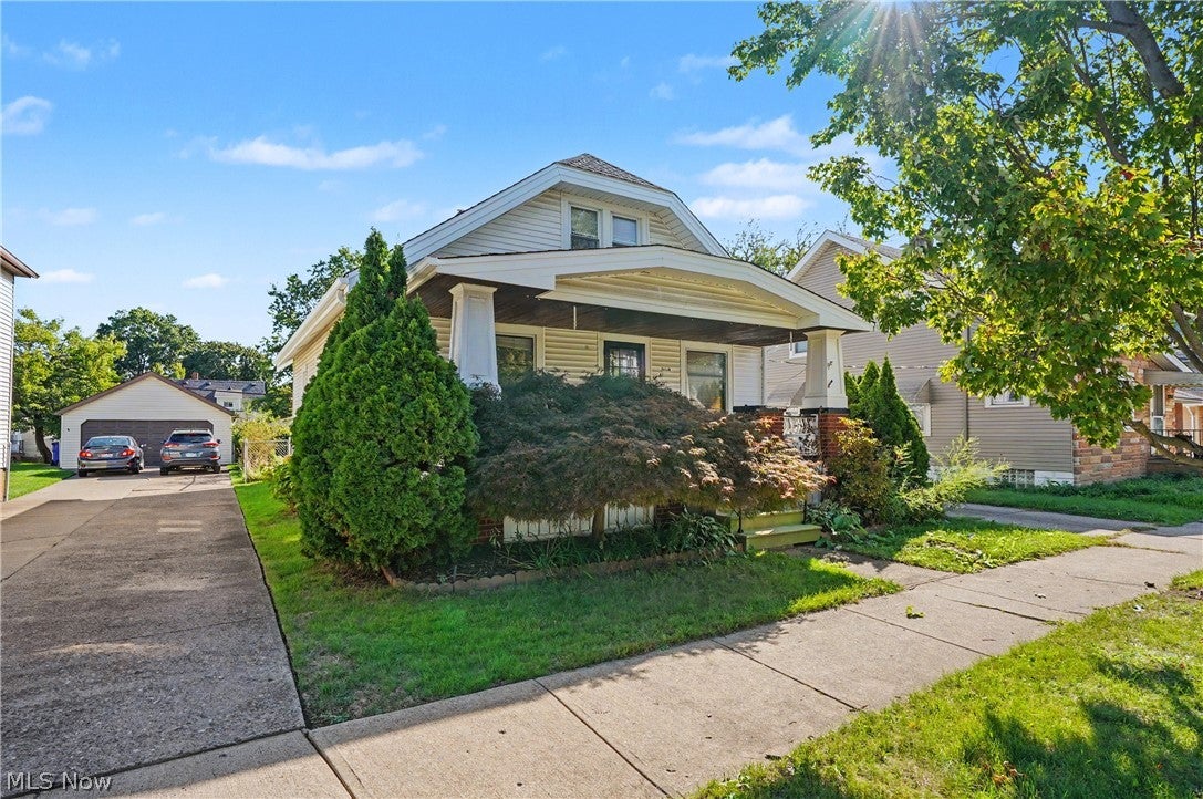 4119 Biddulph Avenue