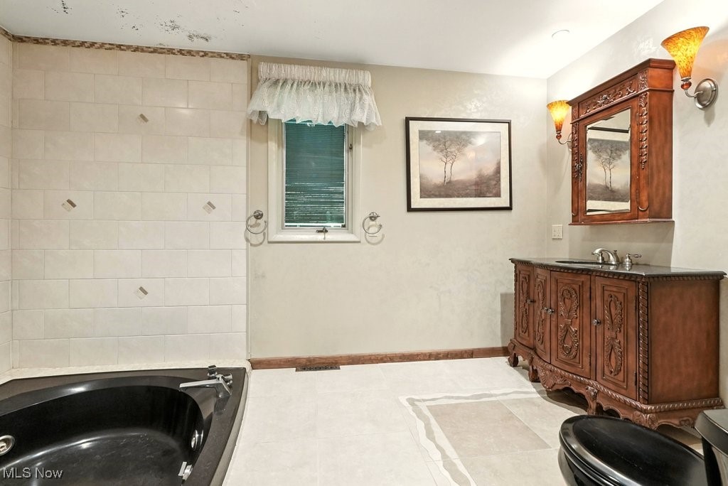 Russell 01 Sec 11 - Residential