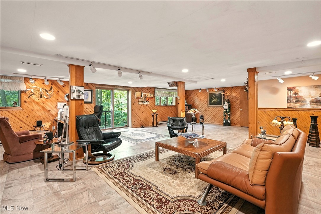 Russell 01 Sec 11 - Residential