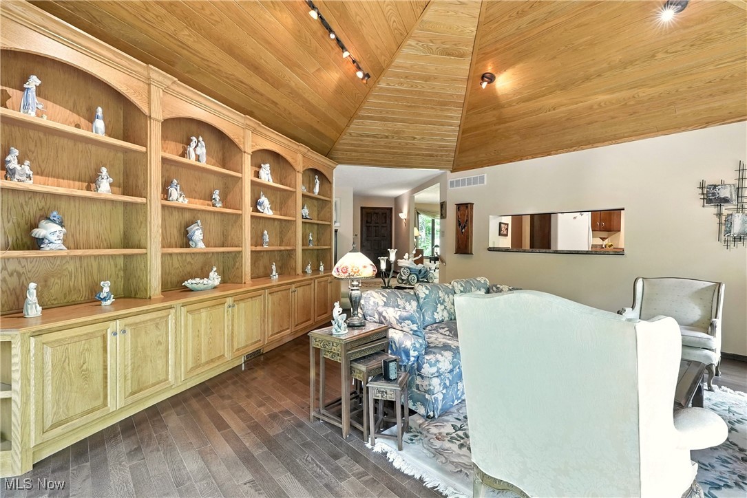 Russell 01 Sec 11 - Residential