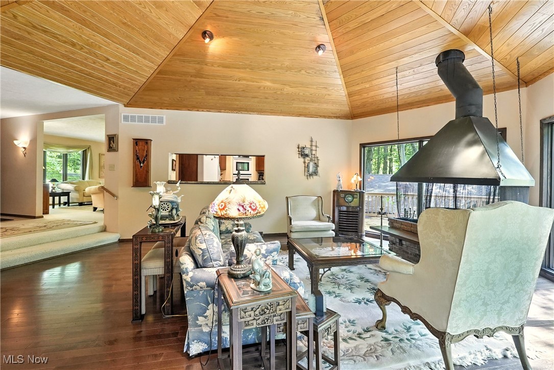 Russell 01 Sec 11 - Residential