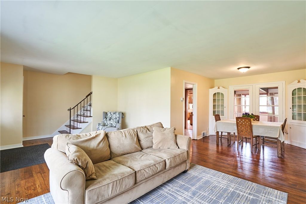 Photo of 1360 Croyden Road, Lyndhurst, OH 44124 (MLS # 5199184)