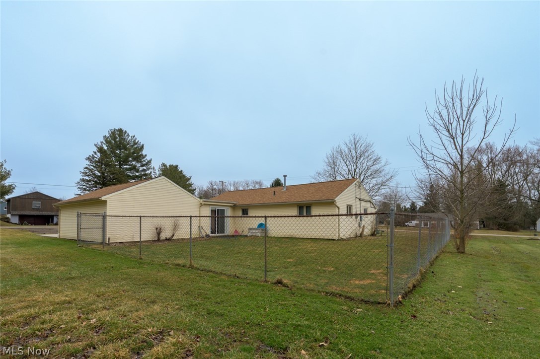 Briar Root Manor - Residential