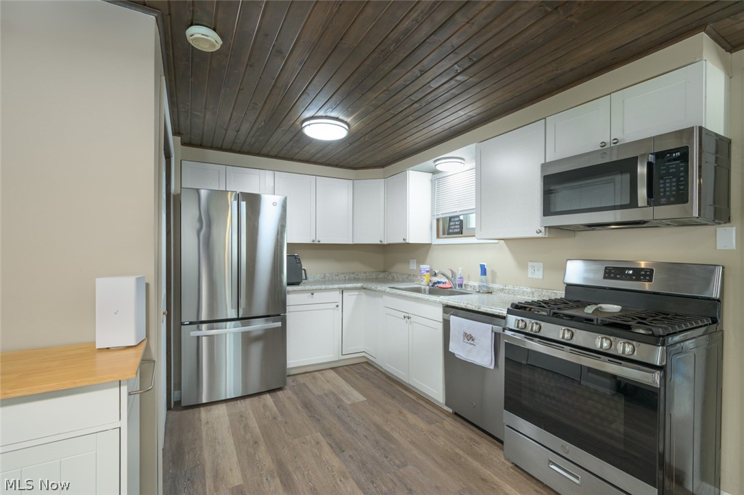 Briar Root Manor - Residential