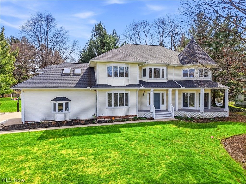 Photo of 35729 Quartermane Circle, Bentleyville, OH 44139 (MLS # 5195594)