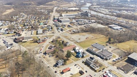 Tiny photo for 1128 7th Street St, Parkersburg, WV 26101 (MLS # 5190442)