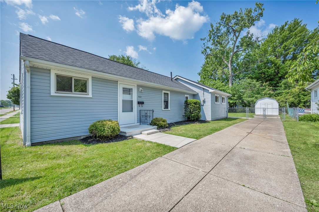 464 E 300th Street