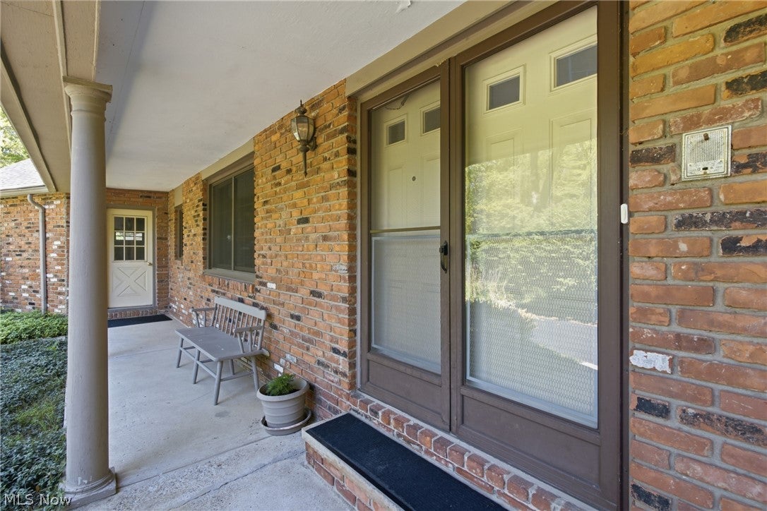 17953 Lost Trail