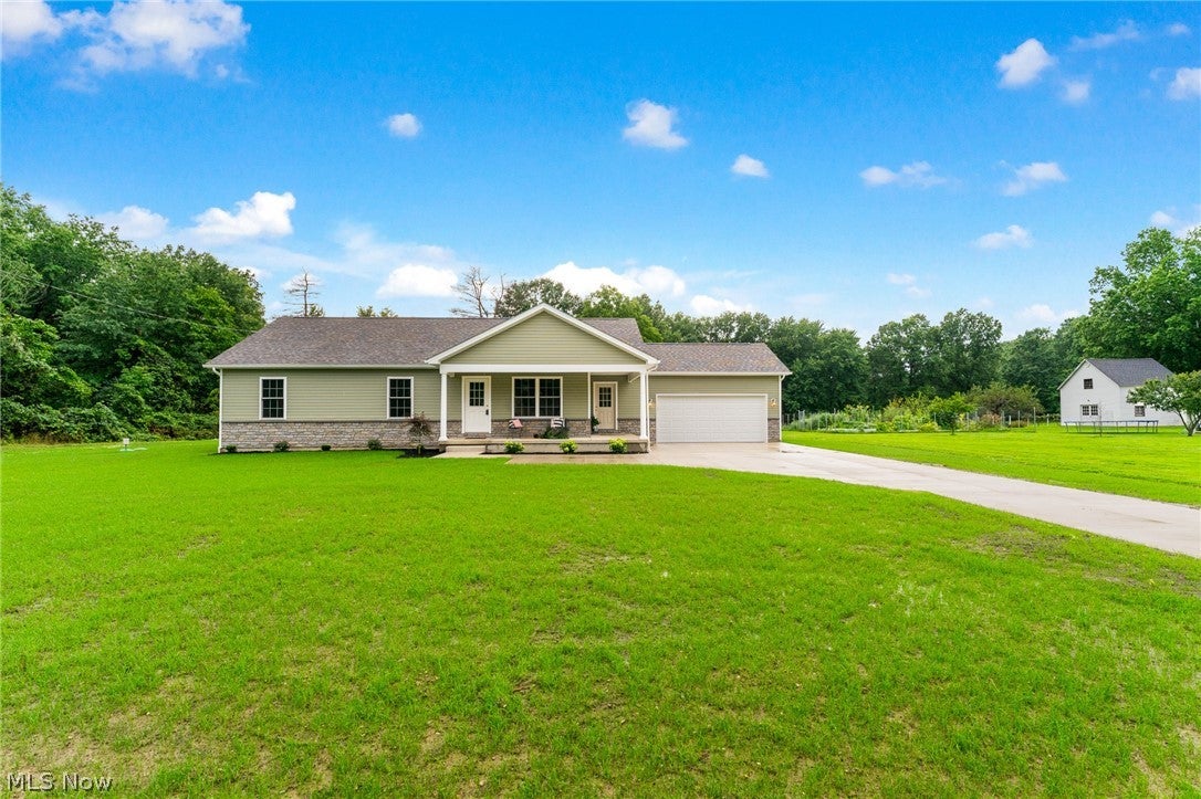 406 S Raccoon Road