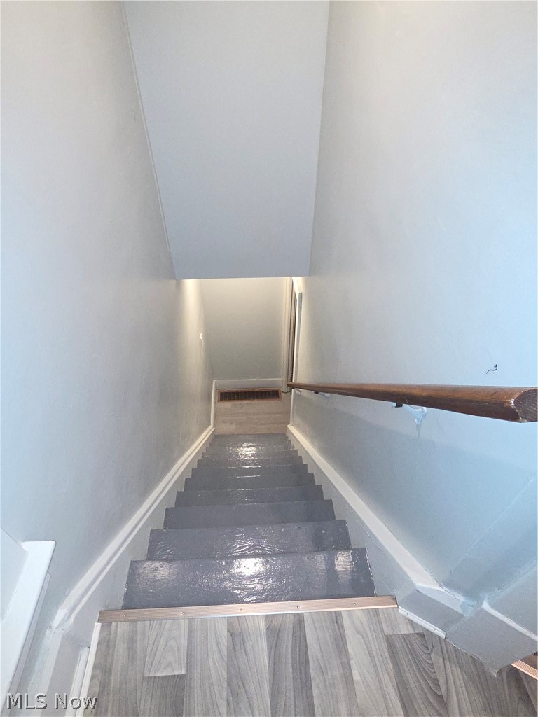 A J Lofus 02 - Residential