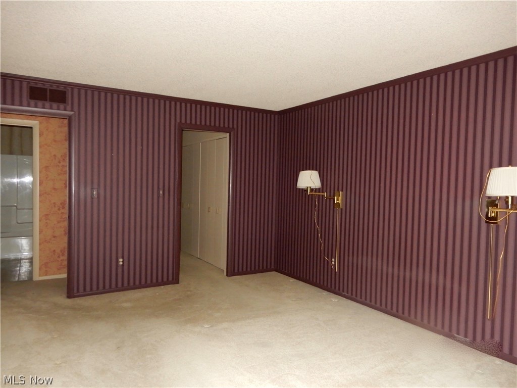 Hampton Woods - Residential