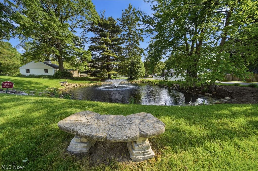Photo of 635 Durkin Way SW, North Canton, OH 44720 (MLS # 5212051)