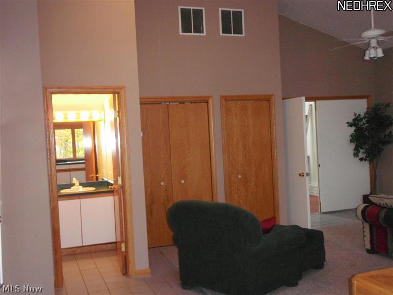 Twin Lakes - Residential Lease