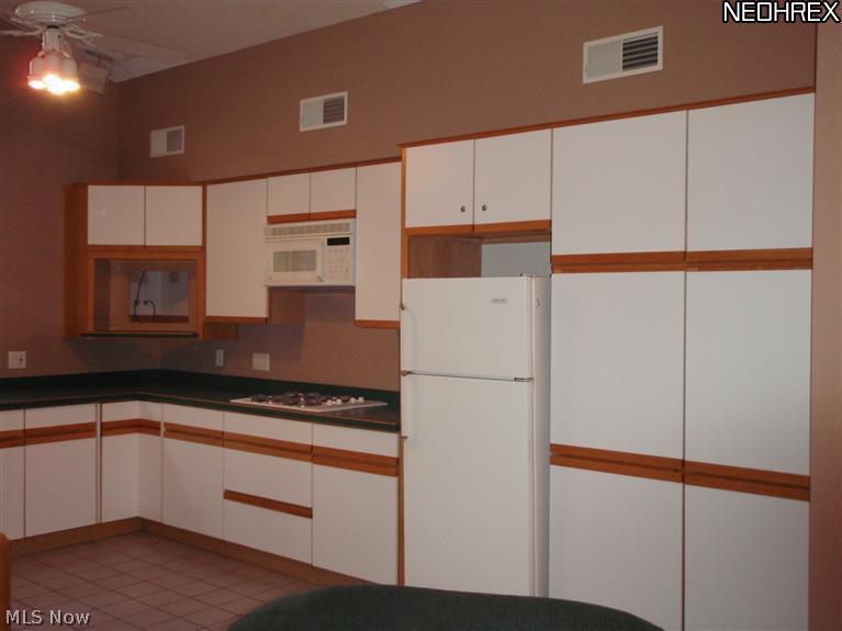 Twin Lakes - Residential Lease