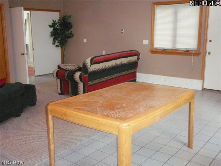 Twin Lakes - Residential Lease