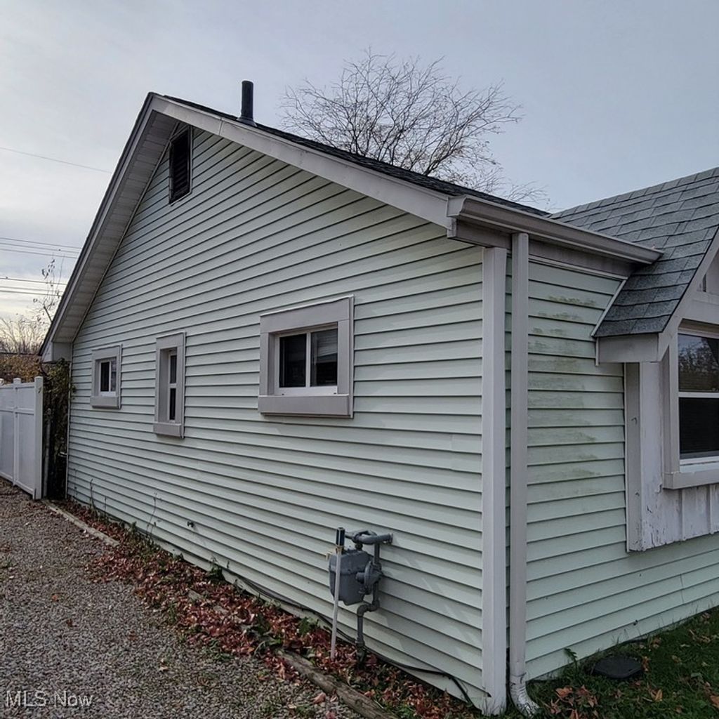 Photo of 4260 Brockley Avenue, Sheffield Lake, OH 44054 (MLS # 5174669)
