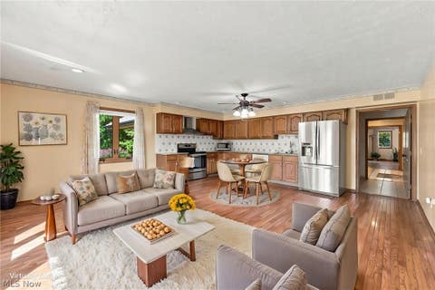 Tiny photo for 9530 Rainbow Lane, North Royalton, OH 44133 (MLS # 5238897)