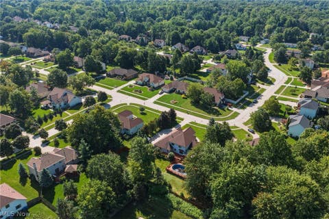 Tiny photo for 9530 Rainbow Lane, North Royalton, OH 44133 (MLS # 5238897)