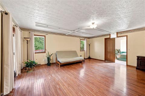 Tiny photo for 9530 Rainbow Lane, North Royalton, OH 44133 (MLS # 5238897)
