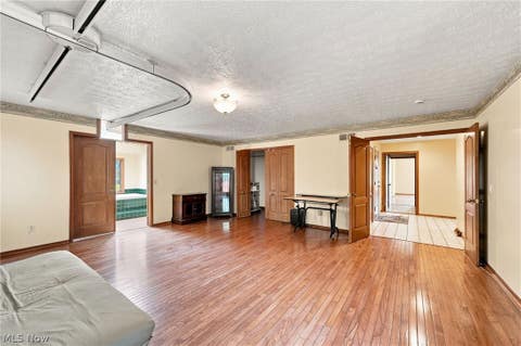 Tiny photo for 9530 Rainbow Lane, North Royalton, OH 44133 (MLS # 5238897)
