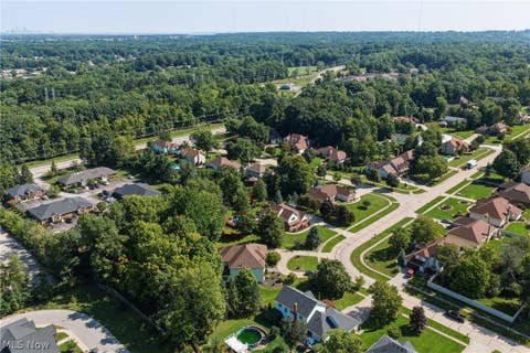 Tiny photo for 9530 Rainbow Lane, North Royalton, OH 44133 (MLS # 5238897)