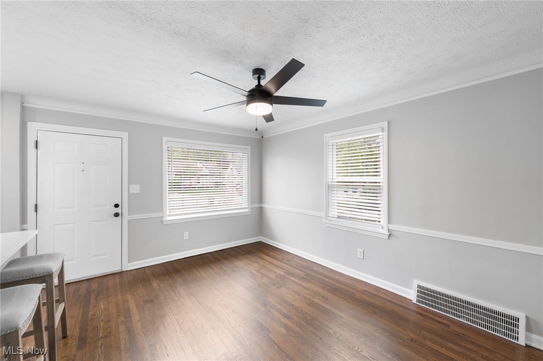 574 Huntmere Drive, Bay Village, Ohio image 5
