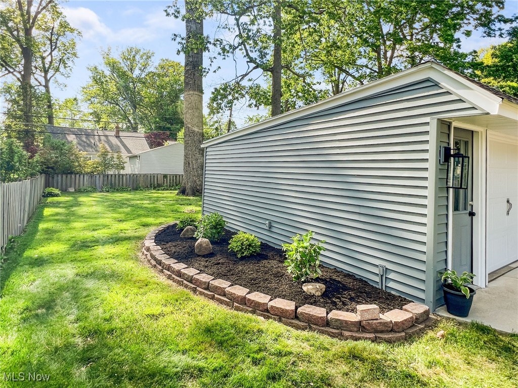574 Huntmere Drive, Bay Village, Ohio image 24