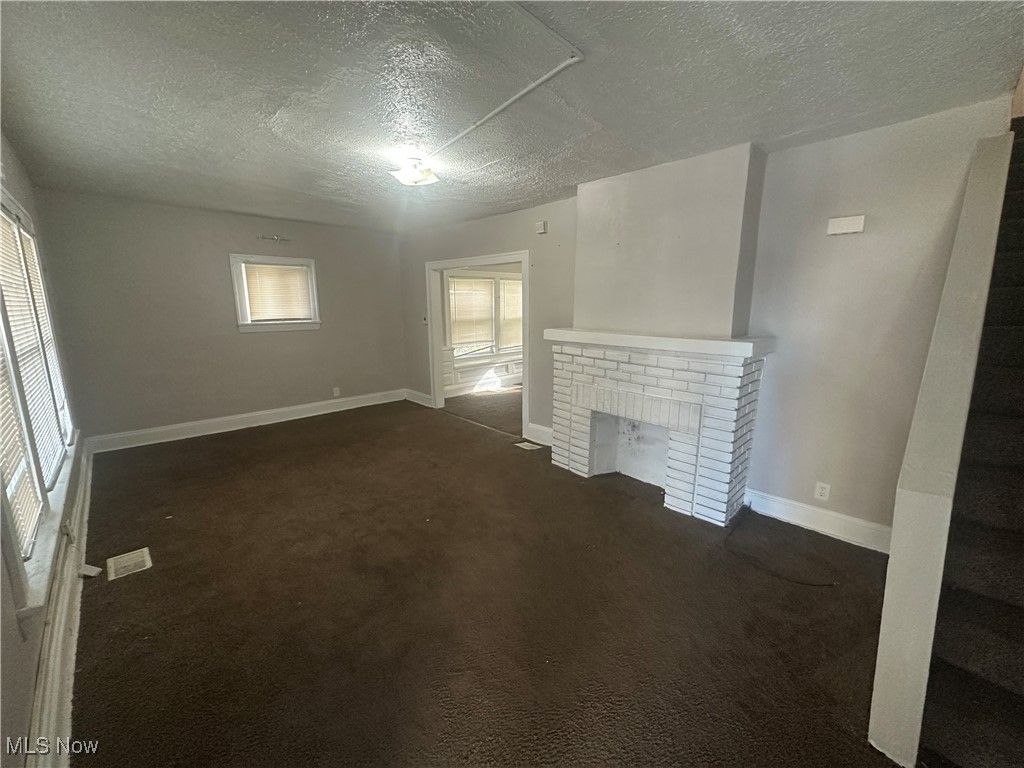 Photo of 13512 Edgewood Avenue, Cleveland, OH 44105 (MLS # 5178471)