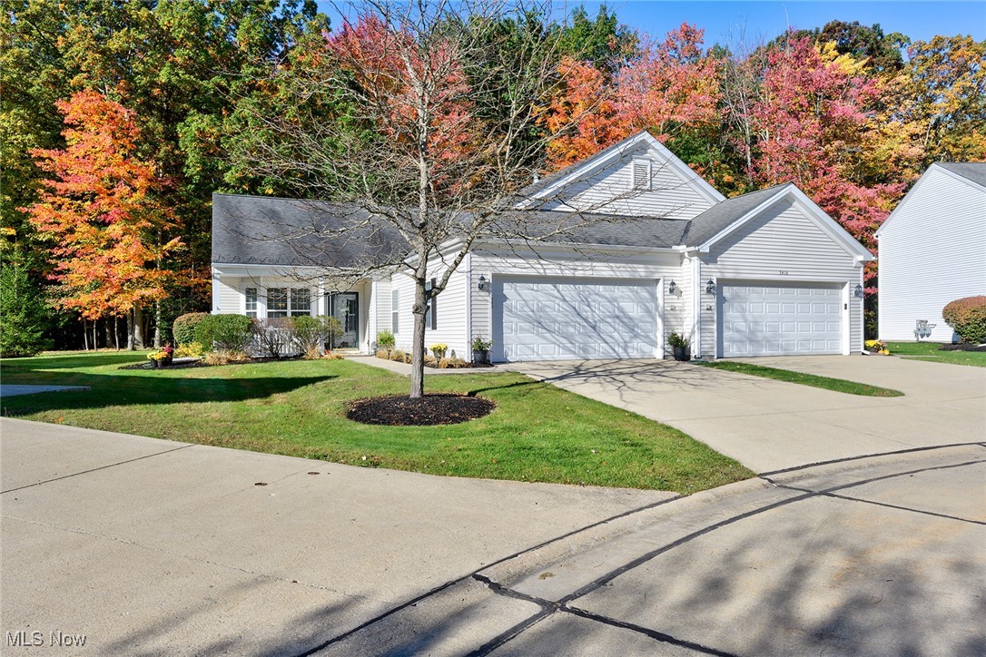 3424 Heron Court, Aurora, Ohio image 1