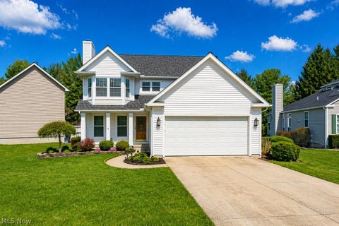 Homes For Sale - 104 Woodbridge Crossing Xing<br/> Geauga County, Chardon, OH 44024