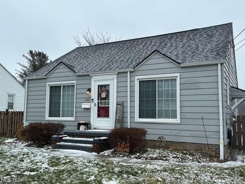 Homes For Sale - 226 Liberty Street<br/> East Canton, OH 44730