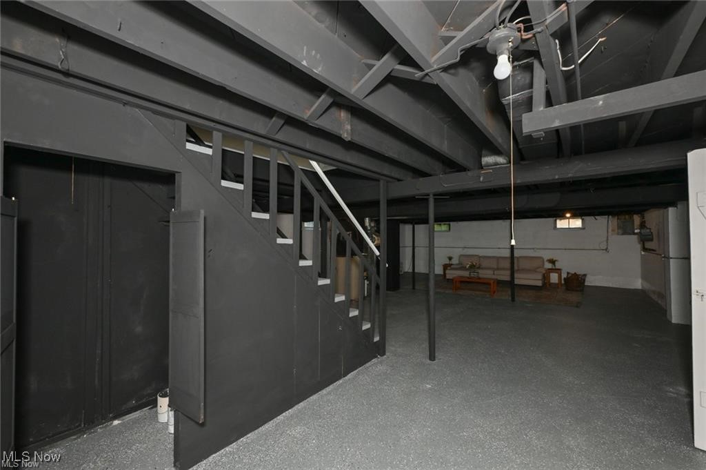 East Barberton Land Co Al - Residential Lease