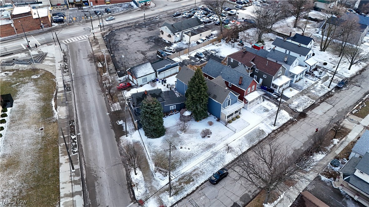 1370 W 49th Street