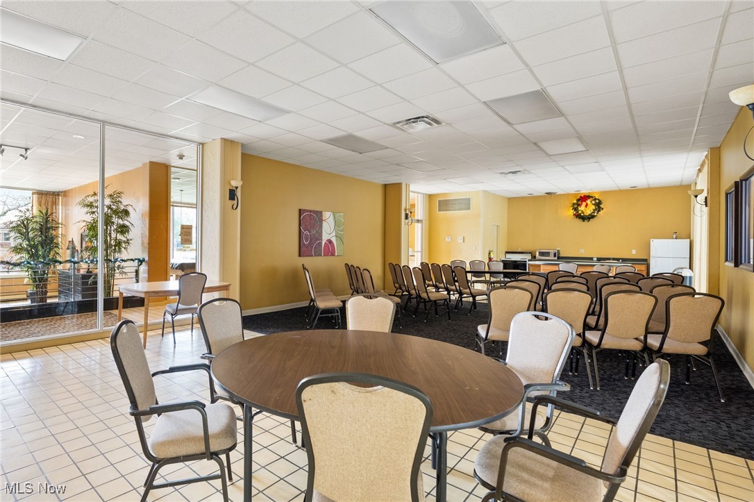 Lake Edge Condominiums - Residential