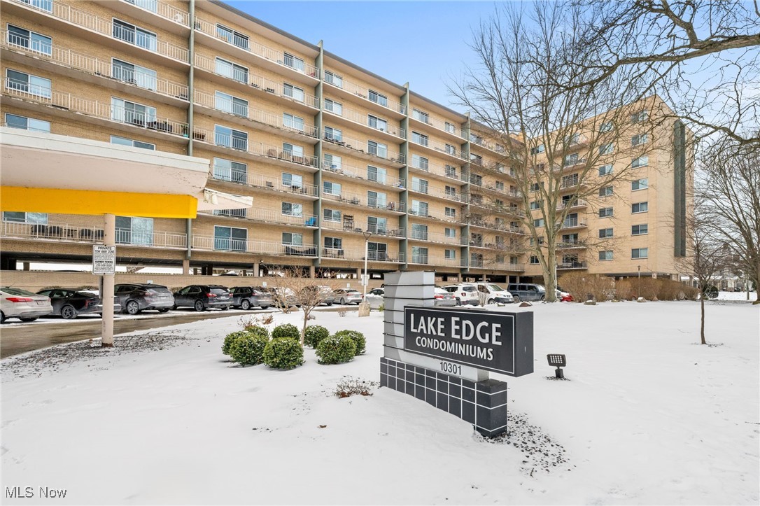 Lake Edge Condominiums - Residential