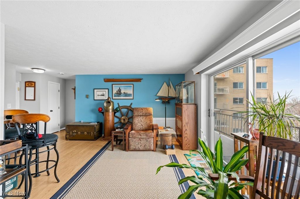 Photo of 10301 Lake Avenue #606, Cleveland, OH 44102 (MLS # 5184477)