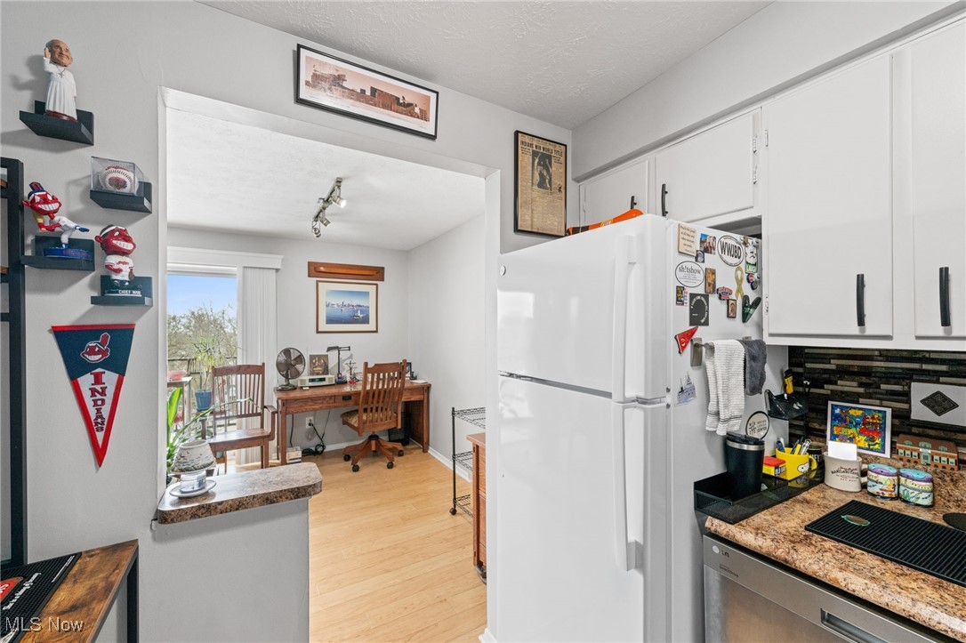 Lake Edge Condominiums - Residential